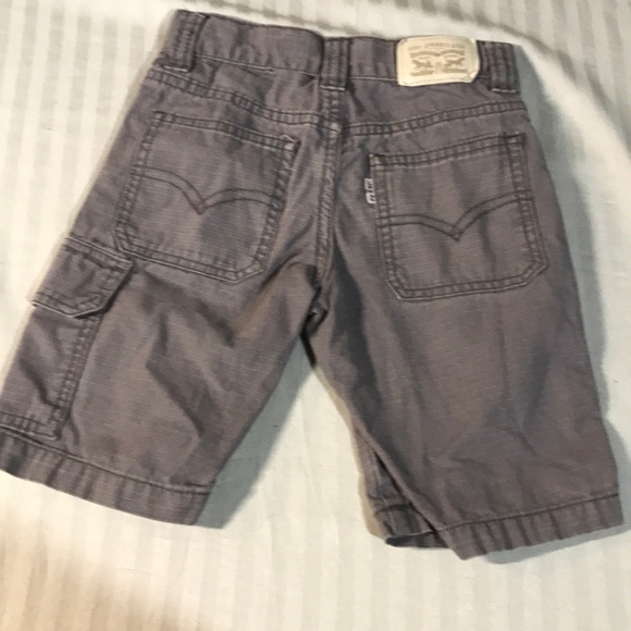 ⭐️ 3 for $15 Levi’s Adjustable Waist Shorts - Picture 2 of 2
